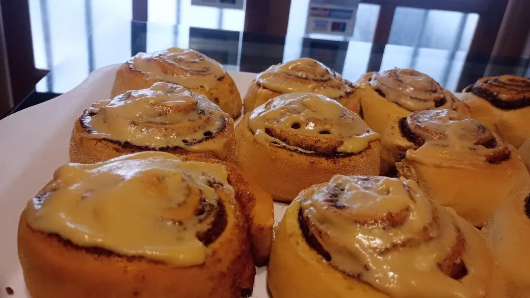 Rollitos de Canela Caseros (x4)