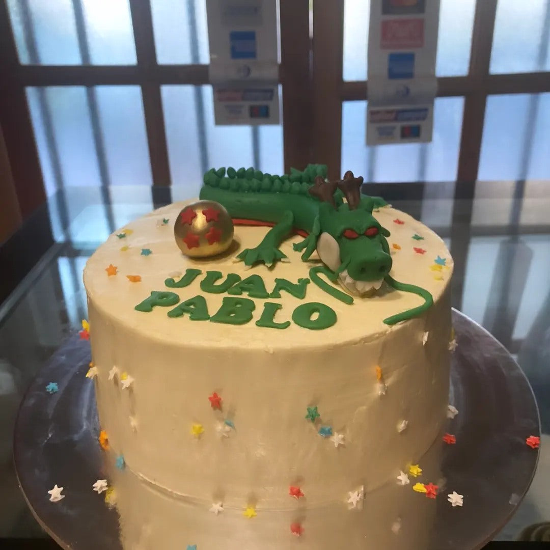 Torta Chocolate con Rosas Decorativas